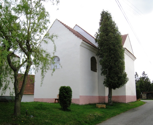 Kostel Nejsvětější Trojice v Kladrubech