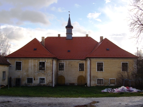 Štěchovický zámeček od severu v r. 2006