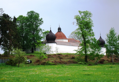 Poutní kostel sv. Anny u Kraselova